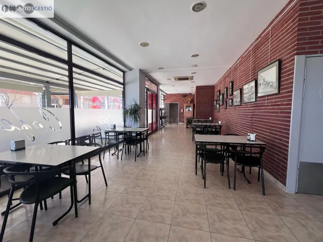 ¡Traspaso de Bar/Restaurante en Paseo Marítimo - Una Oportun - foto 4