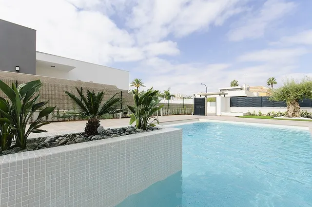 VILLA DE OBRA NUEVA EN ORIHUELA COSTA (CAMPOAMOR) — 14
