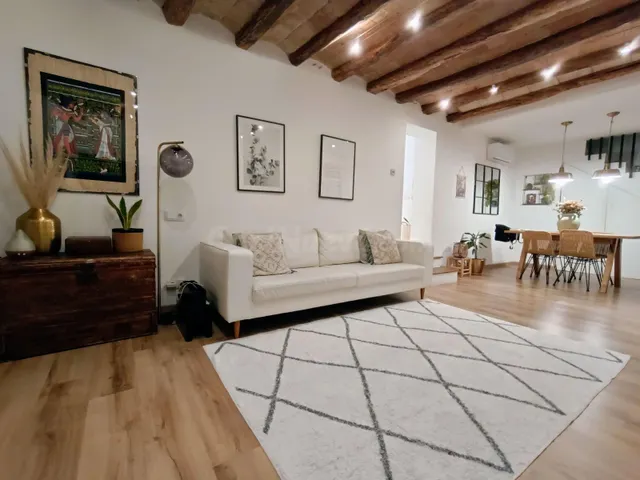 Casa de pueblo reformada con encanto en el corazón de Molins