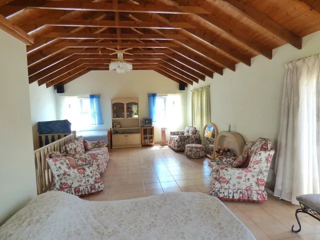 SE VENDE GRAN CHALET EN BELLA ORCHETA — 42