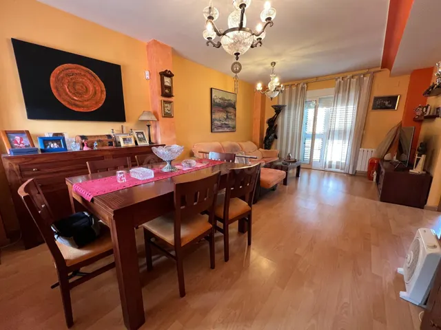 CHALET EN UNA DE LAS MEJORES URBANIZACIONES DE LLIRIA — 5