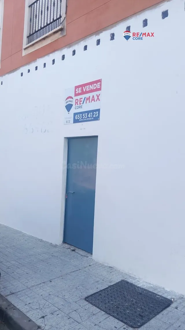 LOCAL COMERCIAL EN BRUTO – 84 m2 – BADAJOZ CAPITAL - foto 2