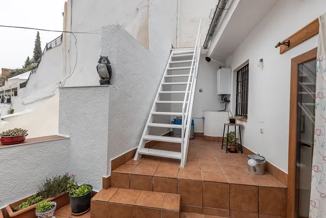 Casa reformada en el Camino del Sacromonte — 22