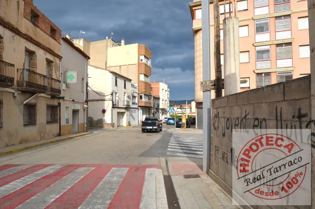 “Oportunidad: local de 56 m2 en pleno Raval de Crist" — 14