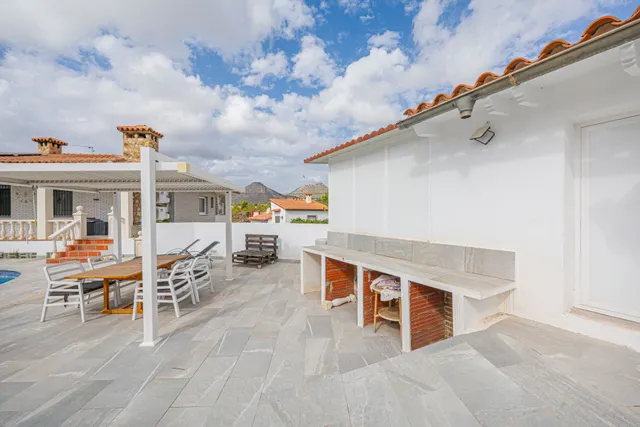 Villa 5 habitaciones en venta - Pueblo Poniente — 15