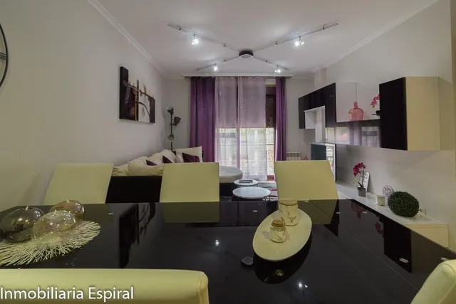 ¡Tu nuevo apartamento  en San Xoán de Poio por solo €224,000! ✨ — 24