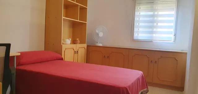ALQUILER DE habitaciones  TEMPORALES  PARA ESTUDIANTES — 33