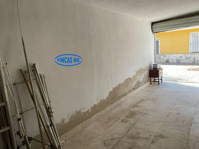 Típica casa tradicional de campo situada sobre terreno URBANO!  de 3900m2 — 44