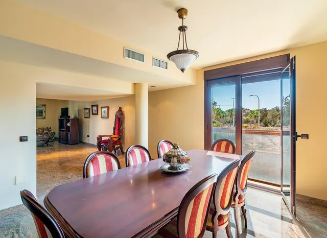 Exclusivo Chalet Independiente en Almerimar: Elegancia, Amplitud, Privacidad, Gran Parcela, Excelentes Calidades y Acabados de Lujo — 11