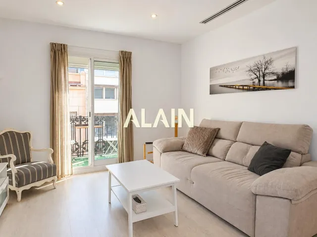 EXCELENTE VIVIENDA EN JOAQUIN COSTA JUNTO A GRAN VIA DE VALE