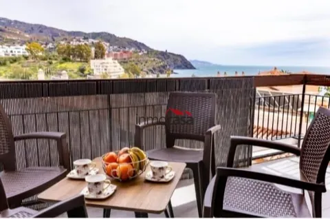 APARTAMENTO CON VISTAS AL MAR Y LICENCIA TURÍSTICA EN VELILLA, ALMUÑÉCAR