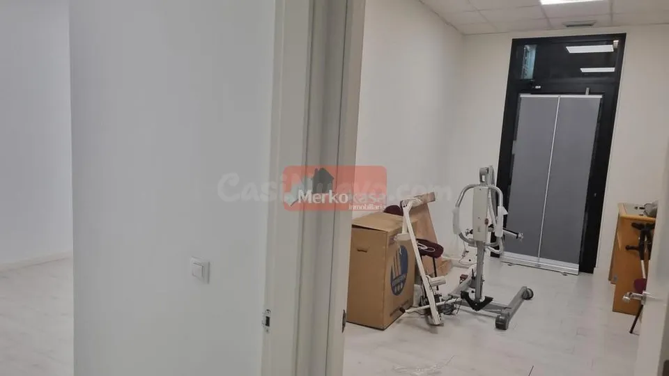 SE ALQUILA LOCAL ACONDICIONADO  EN SARRIA
