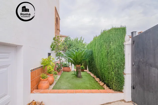 ¡AMPLIA CASA DE 4 DORMITORIOS, 3 BAÑOS Y CALEFACCIÓN CENTRAL EN LA ZUBIA! ✨ — 48