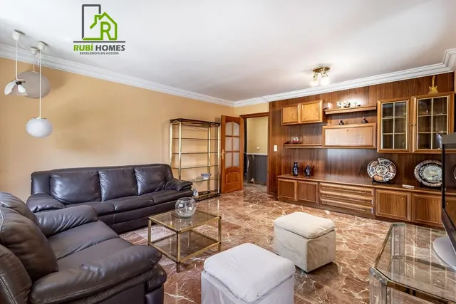 AMPLIO PISO EN VENTA JUNTO A PLAZA DE TOROS - GRANADA — 6