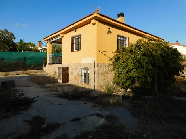 Casa independiente con parcela de 500m en calle Tejoneras Ca - foto 2
