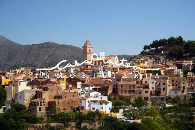En venta casa independiente PARA REFORMAR TOTALMENTE en La N