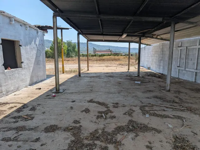 Oportunidad Única: Parcela en Venta en Llombai — 12