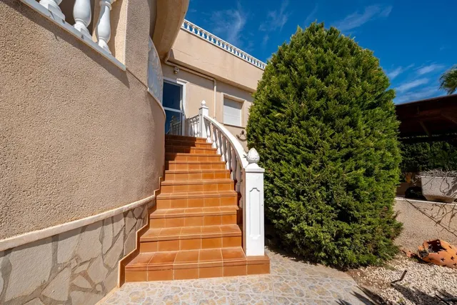 Villa unifamiliar de 5 dormitorios en Ciudad Quesada — 22