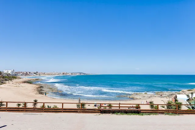ÁTICO EN TORREBLANCA CON PARKING, PISCINA COMUNITARIA Y VISTAS DESPEJADAS! — 27