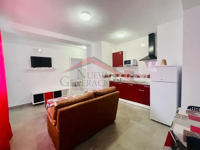 PISO EN DOS APARTAMENTOS INDEPENDIENTES — 14