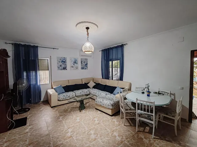 Chalet independiente con piscina y parcela de 1.221 m2 en Las Quemadillas. Córdoba — 6