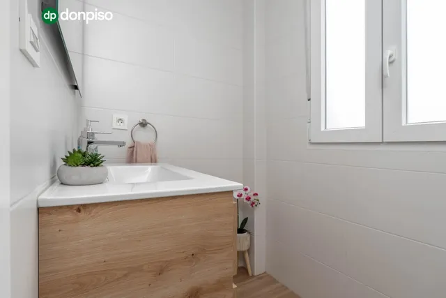 Encantadora Casa Reformada en Ogijares con Vistas y Espacios para Disfrutar — 15
