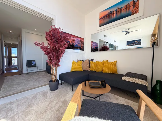 Exclusivo Piso Seminuevo en Playa de Poniente, Benidorm — 33