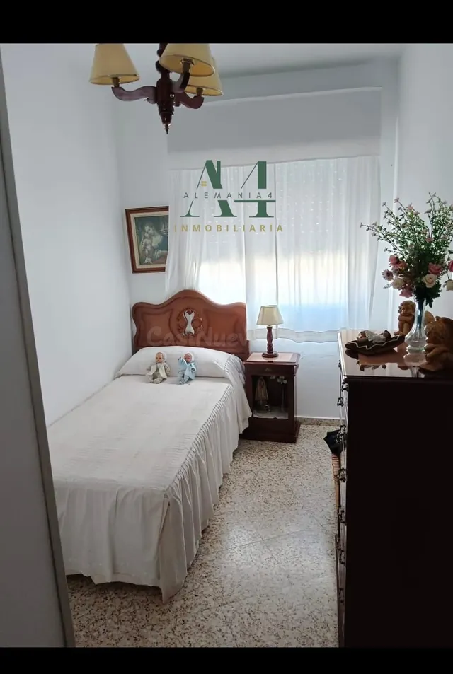 Estupendo piso en Malpartida de Cáceres - foto 5