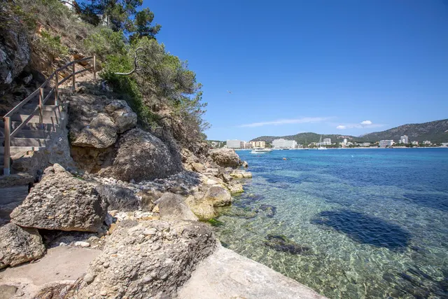Impresionante villa de estilo mediterraneo con acceso directo al mar en Torrenova — 20