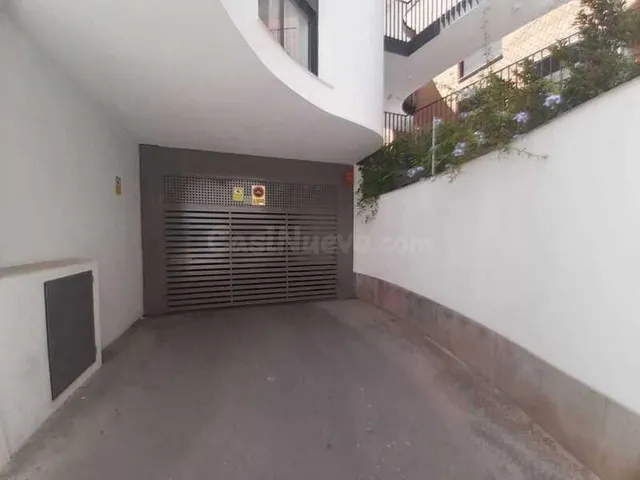 Plaza de garaje en el centro de Lucena (Córdoba)