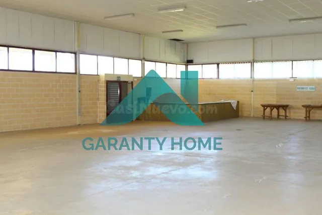 SE VENDE NAVE EN SIERRA DE FUENTES - foto 4
