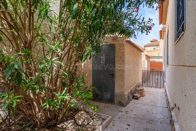 CASA DE 3 DORMITORIOS 2 BAÑOS EN SAN MIGUEL DE SALINAS ( ALICANTE ) — 33