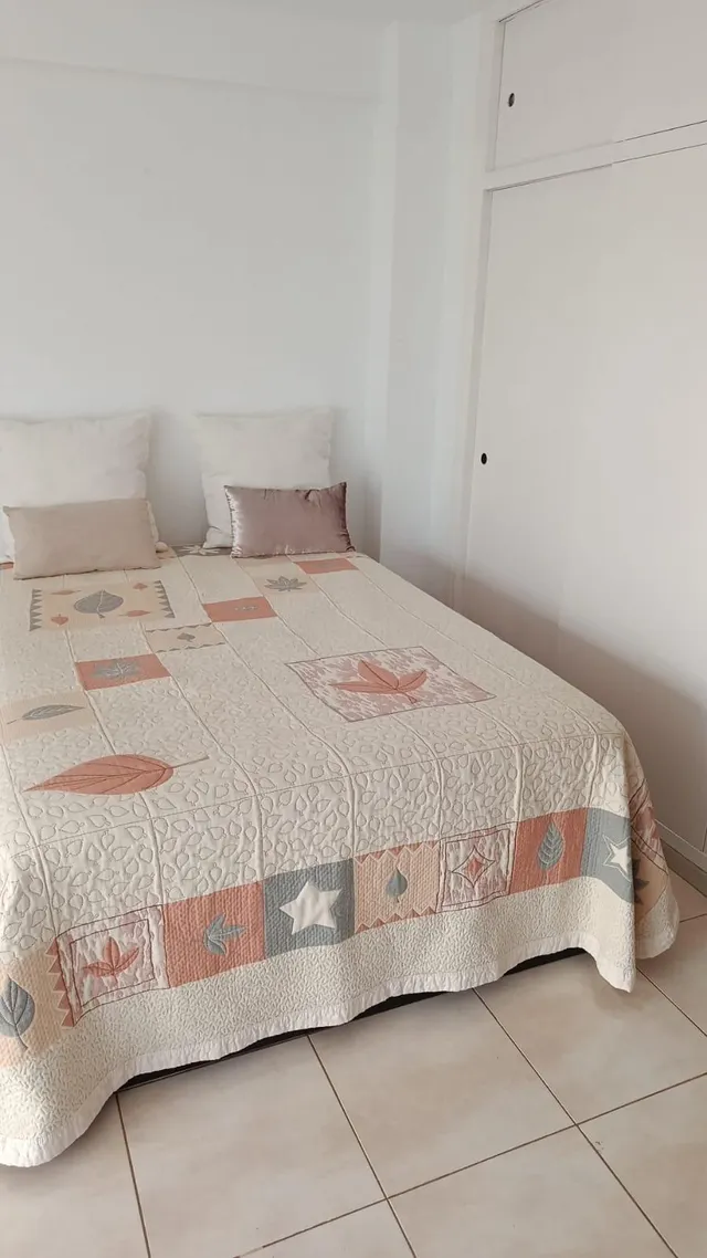 En el centro de la ciudad ,estudio a la venta con una terraza de buen tamaño y en un bloque muy económico — 7