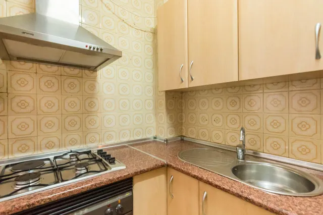 Amplio piso en venta para reformar en el Barrio del Carmen, Murcia — 29