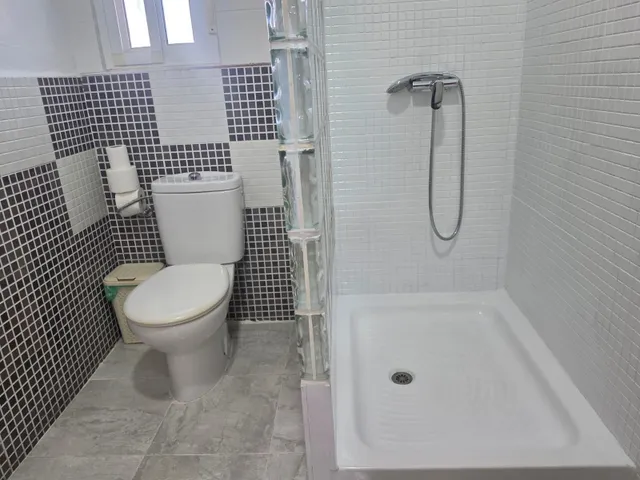 ALQUILER DE HABITACIÓN LARGA TEMPORRADA — 8