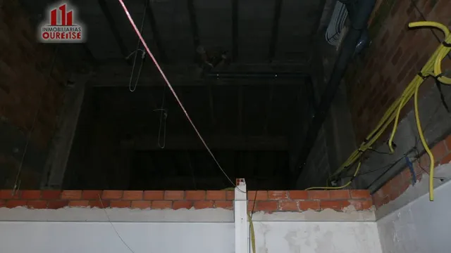AMPLIO LOCAL COMERCIAL EN EL VEINTIUNO — 4