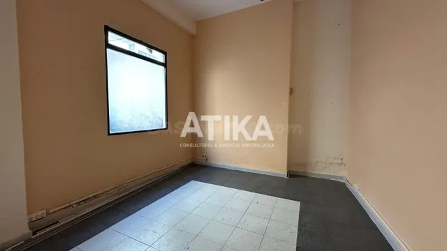 PLANTA BAJA CON POSIBILIDAD DE VIVIENDA EN PLENO CENTRO – ON - foto 4