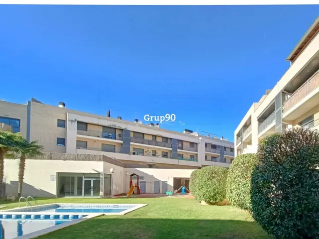 APARTAMENTO EN VENTA EN ALCOLETGE · PISCINA COMUNITARIA Y PARKING ✨ COMODIDAD, LUZ Y ESPACIOS PARA DISFRUTAR — 7