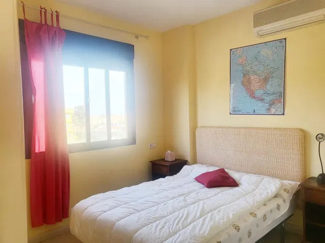 ÁTICO EXCLUSIVO CON VISTAS, TERRAZAS, PISCINA Y GARAJE – A 250 M DE LA PLAYA — 18