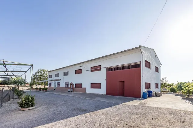 OPORTUNIDAD! CASA Y NAVE EN SANTA FÉ - foto 2