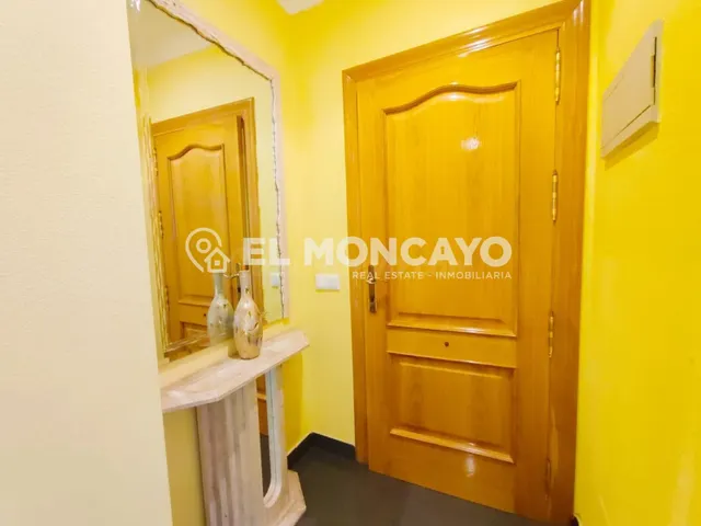 Fantástica vivienda adosada con local comercial, ideal para  - foto 5