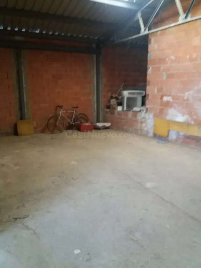 Cochera amplia para dos coches