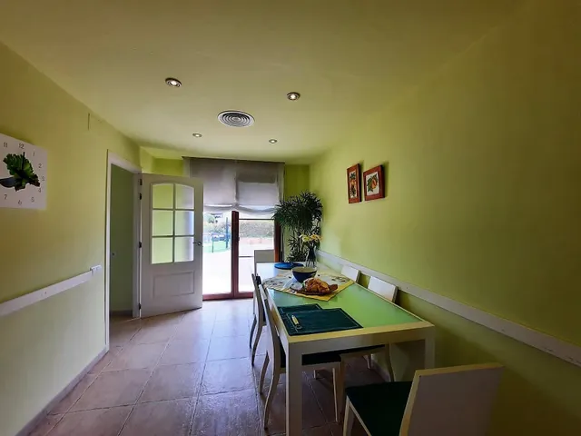 Gran Chalet a pocos metros del rio en el Delta del Ebro — 13