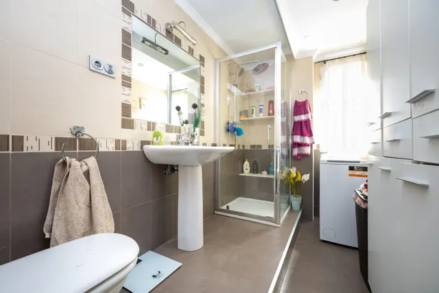 ✨ ¡Tu nuevo hogar con piscina a solo 15 minutos de Granada! — 15