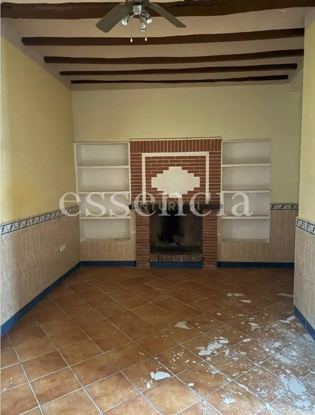 Casa adosada con encanto y gran potencial en Palma de Gandía – 74.000 € — 10