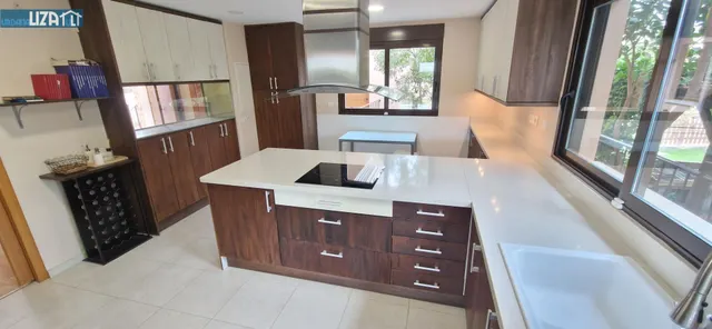 Espectacular Chalet de Lujo en la Exclusiva Urbanización Llop Mari — 13