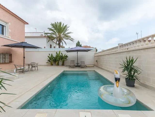 Casa 3 habitaciones 216m² en venta - Punta Prima - foto 4