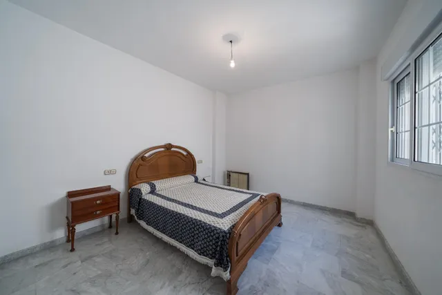 GRAN PISO/ATICO EN EL CENTRO DE MOTRIL  CON 183 M2 — 31