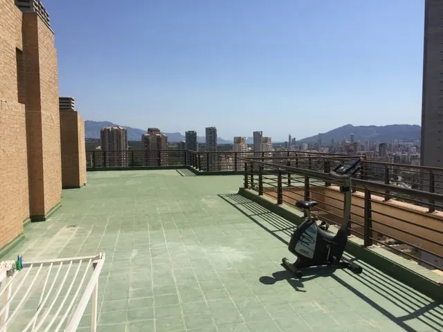Es vende estupendo Ático con vistas impresionantes — 43