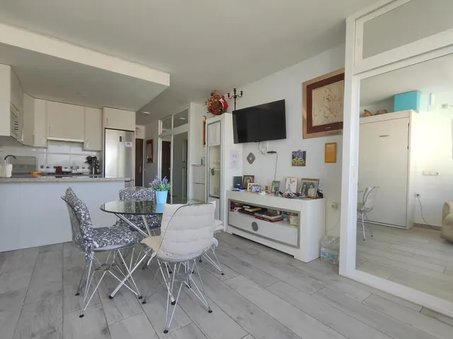 Moderno Estudio Reformado en Verdiales — 13